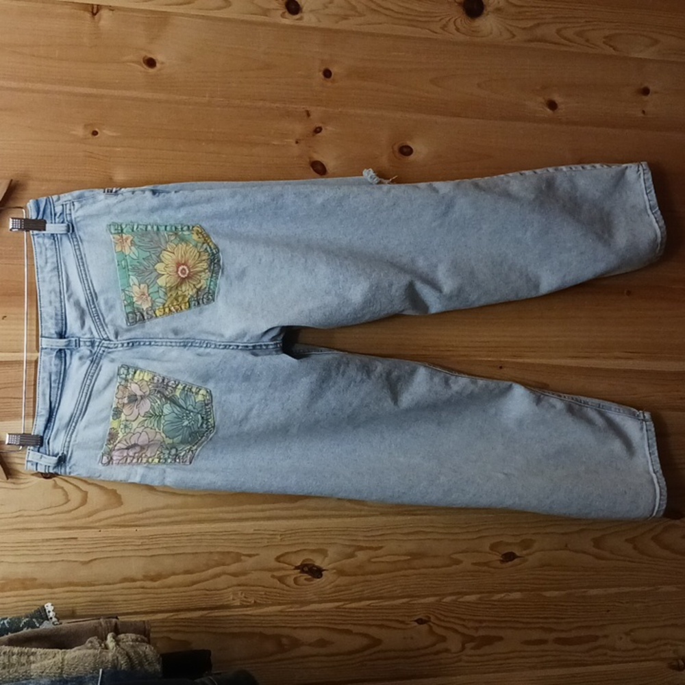 White Fable High Rise Distressed Dad Jeans - Picture 2 of 6